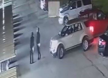 Vehicle 2023-2843 Beige Ford Explorer